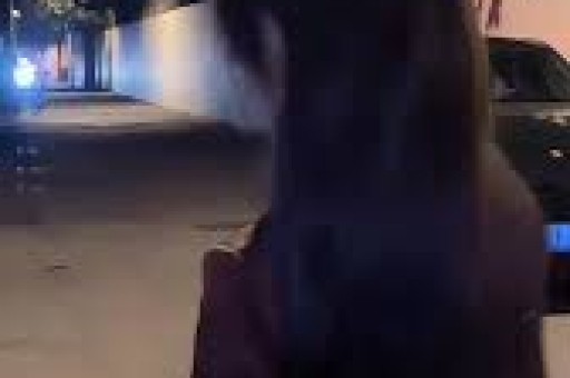 网红发“擦边”视频被永久封禁账号诉至法院求解封被驳回律师：涉嫌传播淫秽或色情内容！