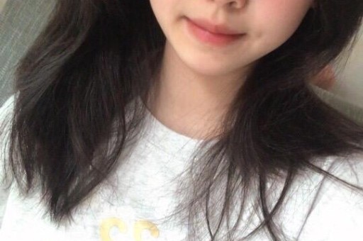 曝郭麒麟恋情、女孩低保追星、郑佩佩捐大脑、杨紫深夜吃泡面