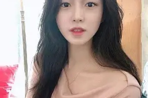 娱乐圈贵公子恋爱瓜竟是郭麒麟女方韩系美女父子同一天上热搜