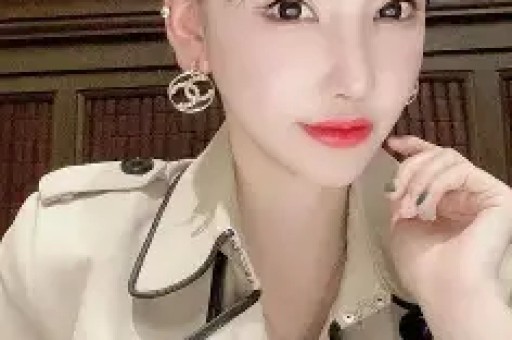 大瓜！曝某95后顶流女星自称是合作男演员的女友对方受不了死缠烂打拉黑了她